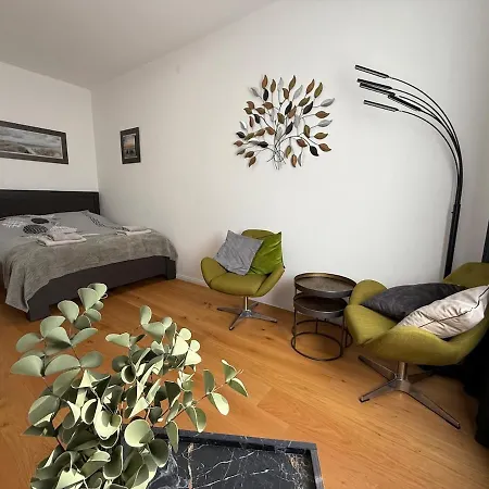 Deluxe With 2 L-lavender Apartmán *