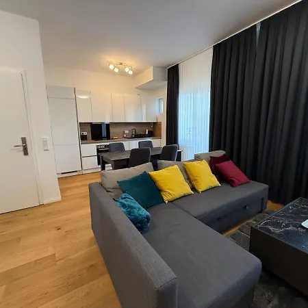 2 Zimmer Luxurioese Wohnung * Cologne