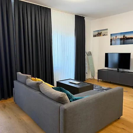 2 Zimmer Luxurioese Wohnung Apartment *